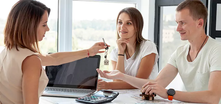 Situations Where Selling Your Apartment is Most Practical in Oyster Bay, NY