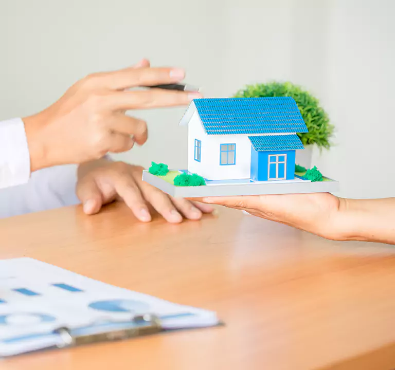 Why Choose Us to Sell a House with a Reverse Mortgage in Oyster Bay, NY?